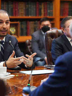 El Gobierno  y el PAN acuerdan formar "mesas de diálogo"