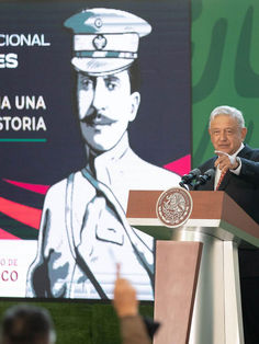 Inauguran aeropuerto de México como proyecto emblemático de López Obrador