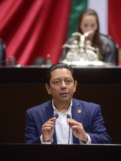 Presentan iniciativa para garantizar derechos laborales de policías municipales 