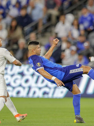 El Salvador cae por goleada ante Honduras