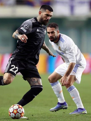 El Madrid cumple avanzando