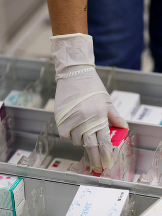 Cofepris detecta 7 distribuidores de medicamentos irregulares