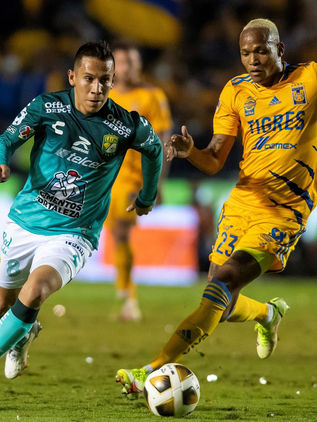 El paraguayo Carlos González comanda remontada de Tigres en las semifinales