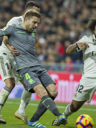 El Madrid tira la Liga en casa