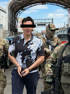 EUA entrega a México a Julio César Chávez Jr y es ingresado a una cárcel en Sonora
