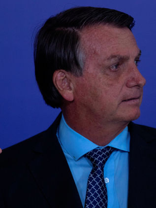 Bolsonaro exige "no ser maricas" ante posible rebrote de covid