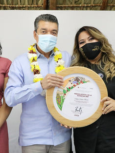 Rutilio Escandón entrega el Premio Estatal de la Juventud Chiapas 2021