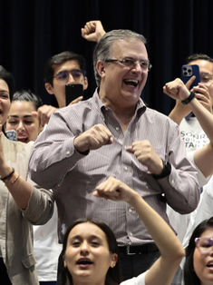 Ebrard aspira a que México tenga el mejor sistema de salud de América