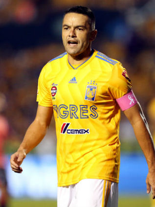 Juninho anuncia su retiro