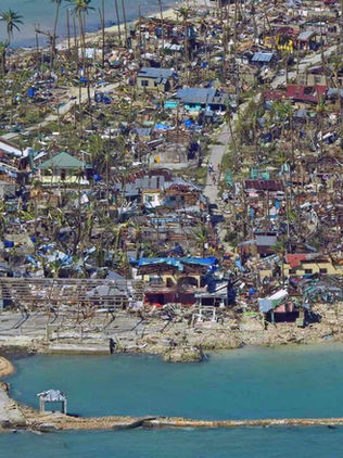 Al menos 5 muertos y 148.000 desplazados por el tifón en Filipinas