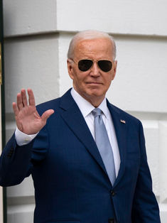 Biden pierde el respaldo de miembros de su partido para aprobar ley migratoria