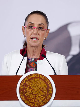 Sheinbaum no ve riesgo de "invasión" a México y descarta llamada a Trump