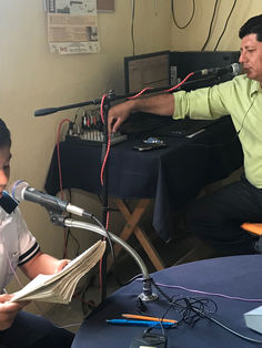 Primaria cuenta con su propia estación de radio