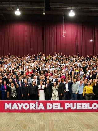 Sheinbaum presenta proyectos prioritarios a legisladores de la 4T