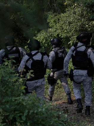 Asesinan a una familia desaparecida en Guerrero donde niños fueron armados