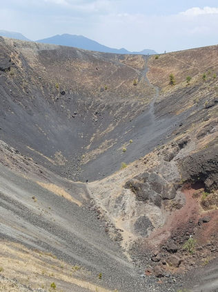 No está naciendo un volcán en Michoacán