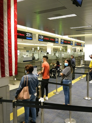 EU restringirá viajes desde Brasil, Reino Unido e incluirá Sudáfrica