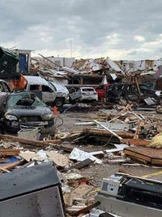 Tornado golpea a Oklahoma; hay dos muertos y varios desaparecidos
