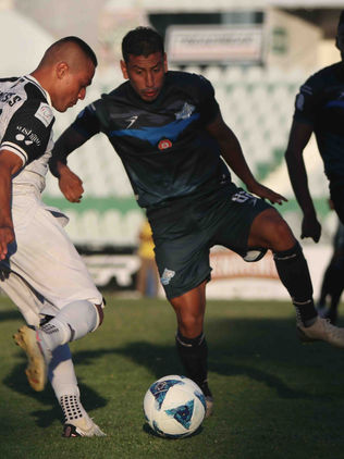 Cayó el invicto en el Reyna