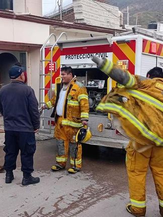 Arde vivienda en la colonia Las Granjas
