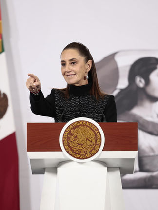 Sheinbaum destaca que desempleo en México está en niveles "más bajos" a finales de 2025