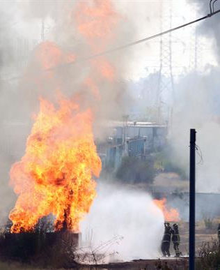 Dos muertos y cuatro heridos deja explosión de una pipa en Hidalgo