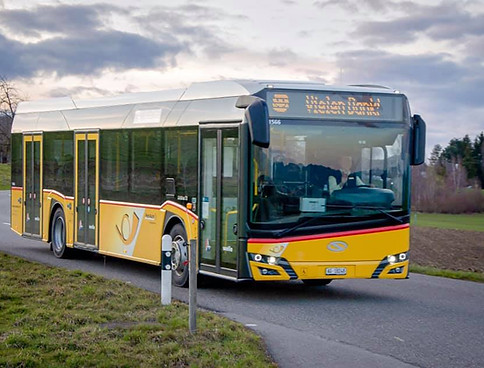 PostAuto auf der Reise