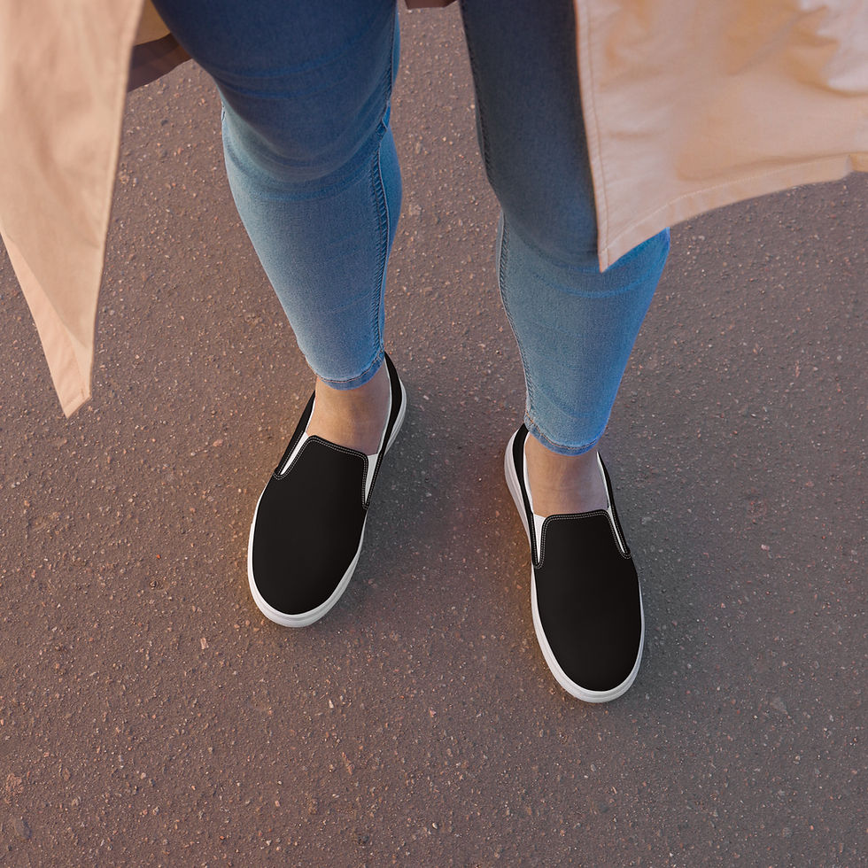 Thumbnail: Huewii Slip-on Canvas Shoes - Women's / Black