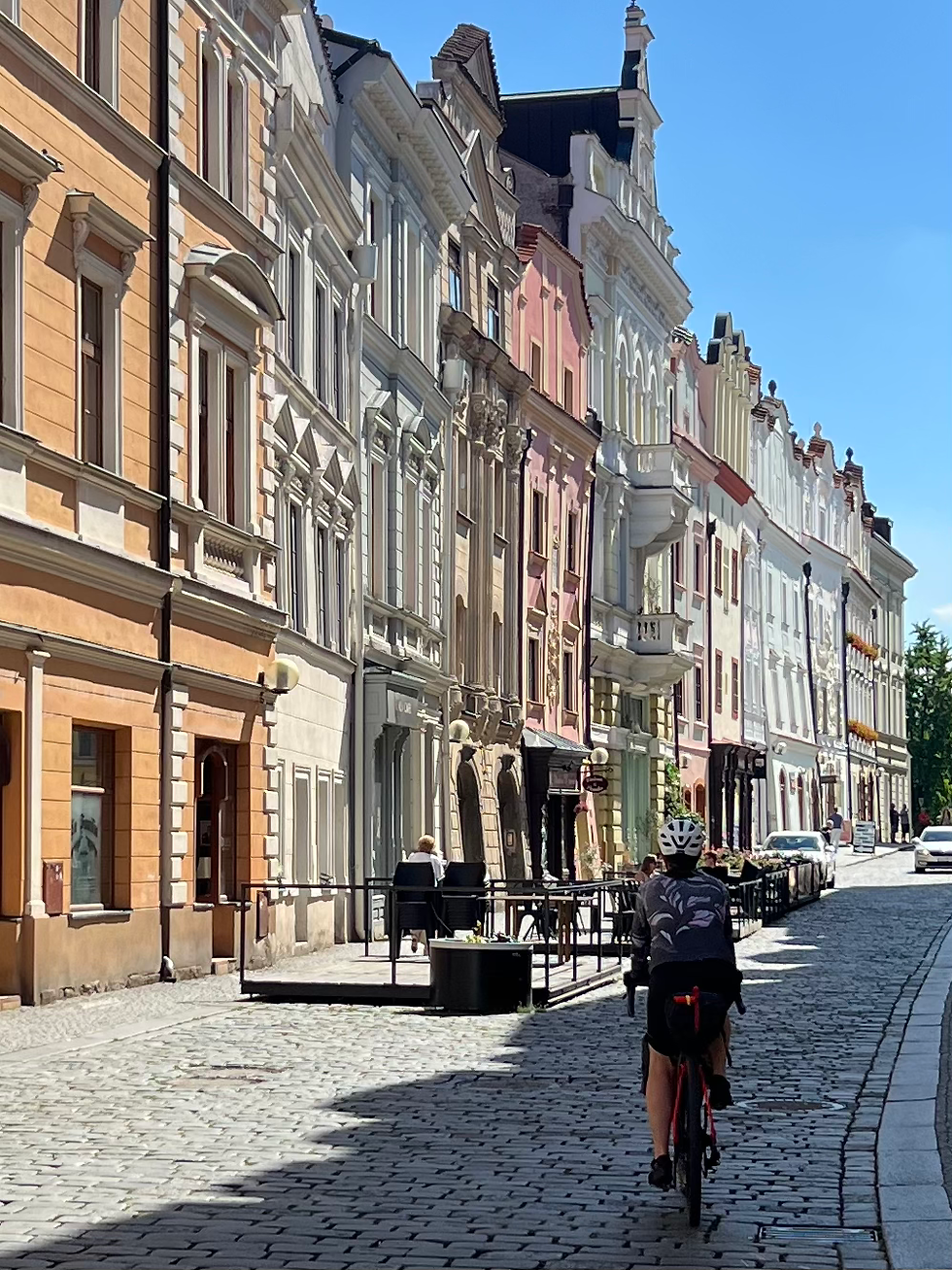 Cycling through the old town of Pardubice meant cobblestone streets, charming buildings, and a search for lunch that led us to a Nepalese restaurant.