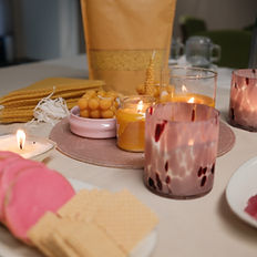 Workshop 100% natuurlijke bijenwaskaarsen maken bij Raw Candles in Den Bosch