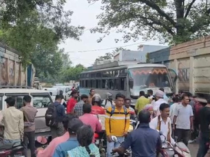 बस और बोलेरो की आमने-सामने टक्कर, कई यात्री घायल...