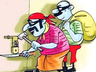 चोरों ने पहले काटे CCTV के तार, फिर चोरी की घटना को दिया अंजाम...