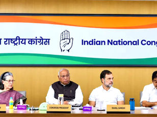 चुनाव आयोग और मोदी सरकार पर लगाए गंभीर आरोप....