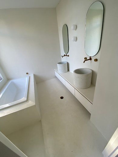 Seamless micro cement wall and floor finish in modern interior | Micro Cement Sydney | CrownCrete | Sydney