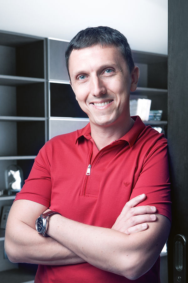 real-estate-agent-business-portrait-phuket-06.jpg