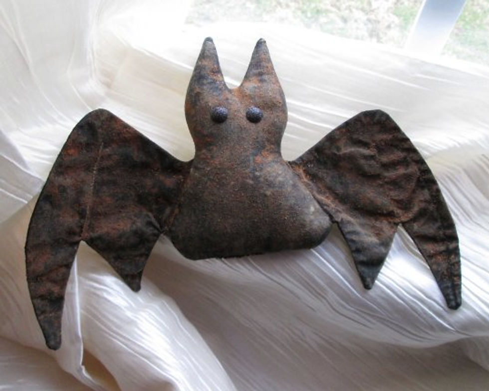 Please note that pattern is a little lopsided on purpose, to give the bat his or her own character. You can easily adjust to more symmetrical if you so desire.