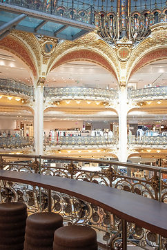 Verneuil-Paris-Coutume-Experience-Retail-26.jpg