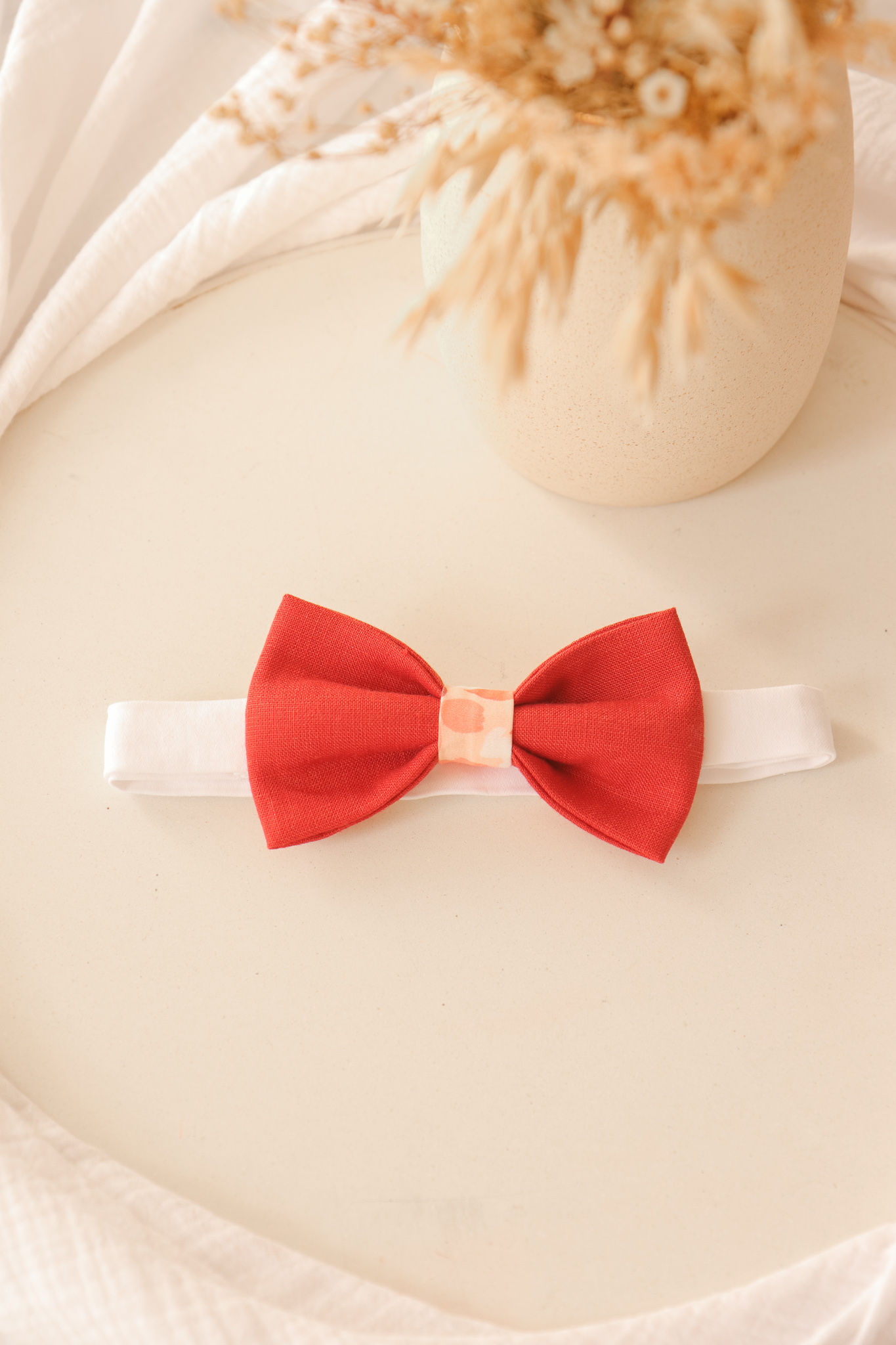 Noeud papillon rouge orange corail centre fleuri