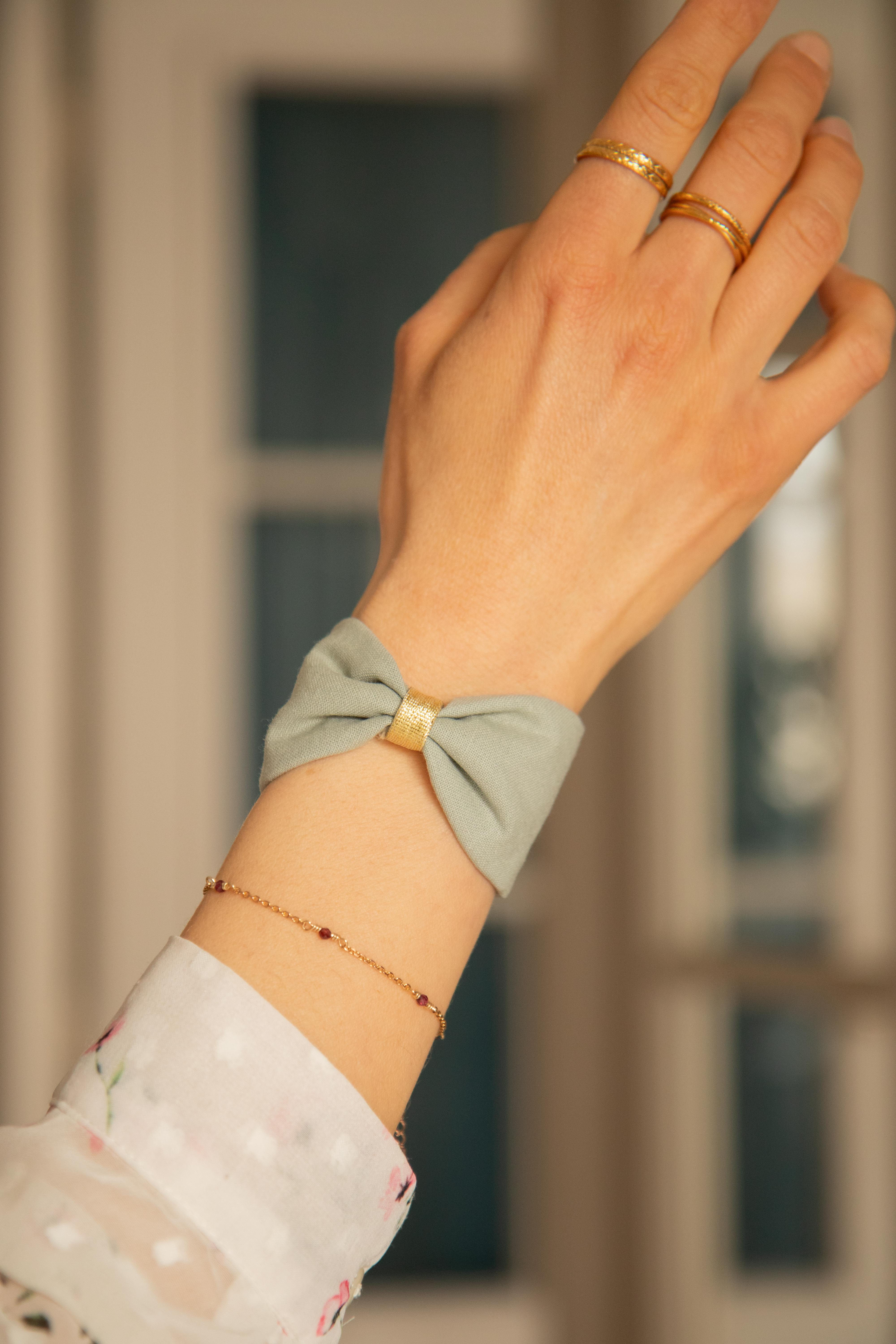 Manchette bracelet noeud en coton vert d'eau