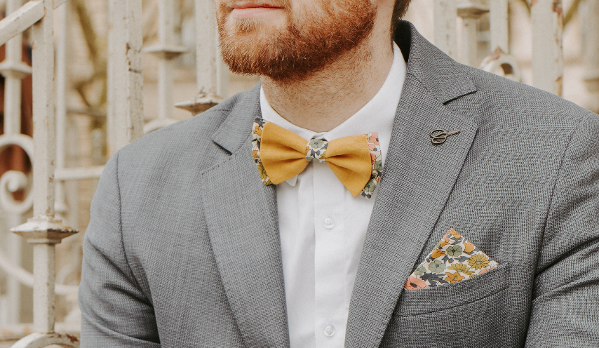 Noeud papillon double lin jaune moutarde et fleurs sauge, moutarde et kaki