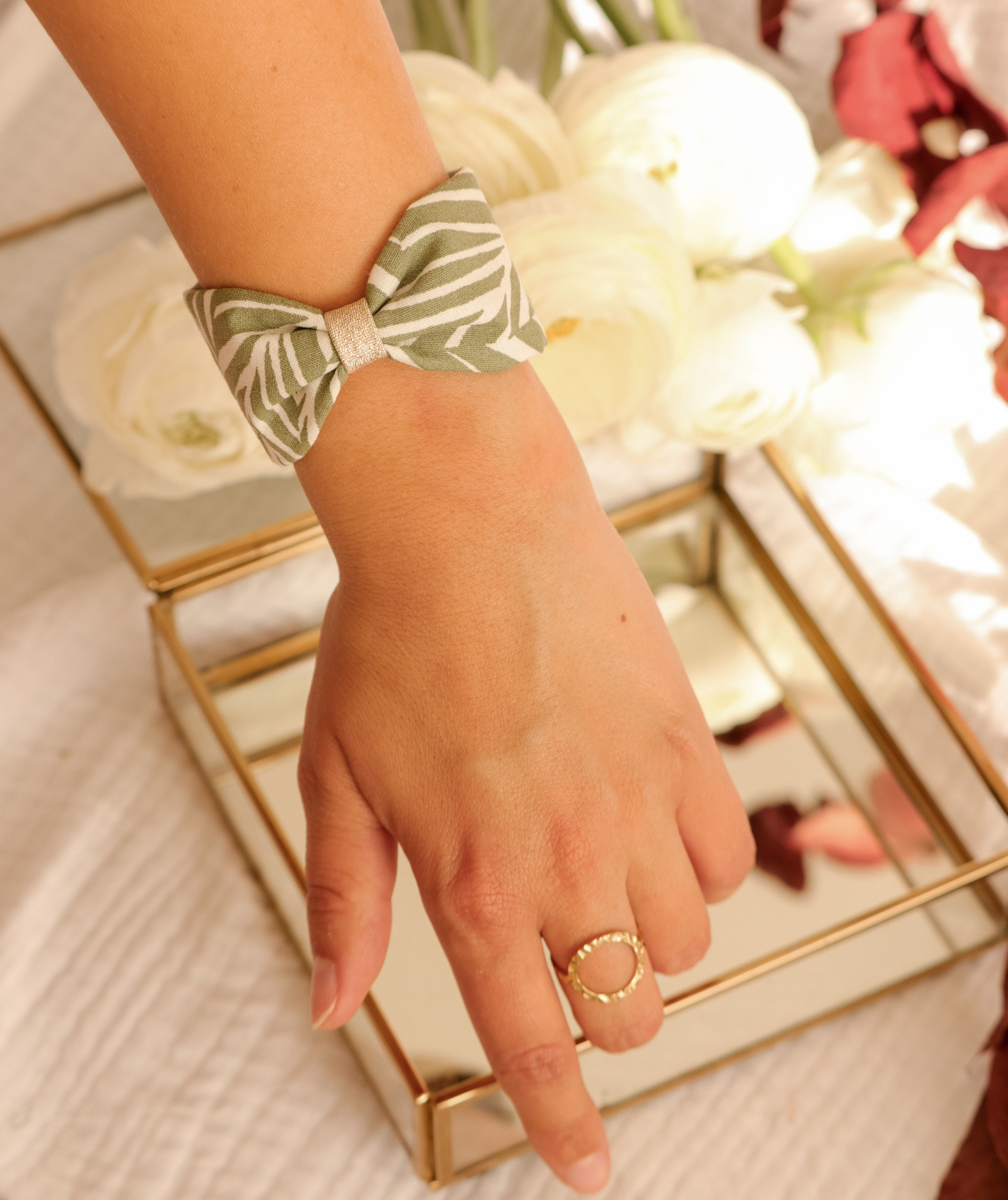 Manchette noeud imprimé feuille vert kaki