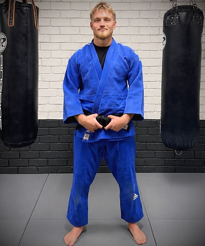 athena-coach-jake-ashen-judo-gear_edited