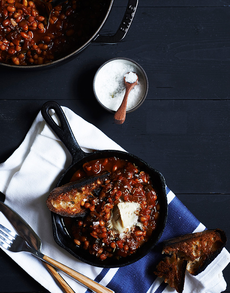 URBAN COWBOY BEANS WITH TOAST AND PORK FAT