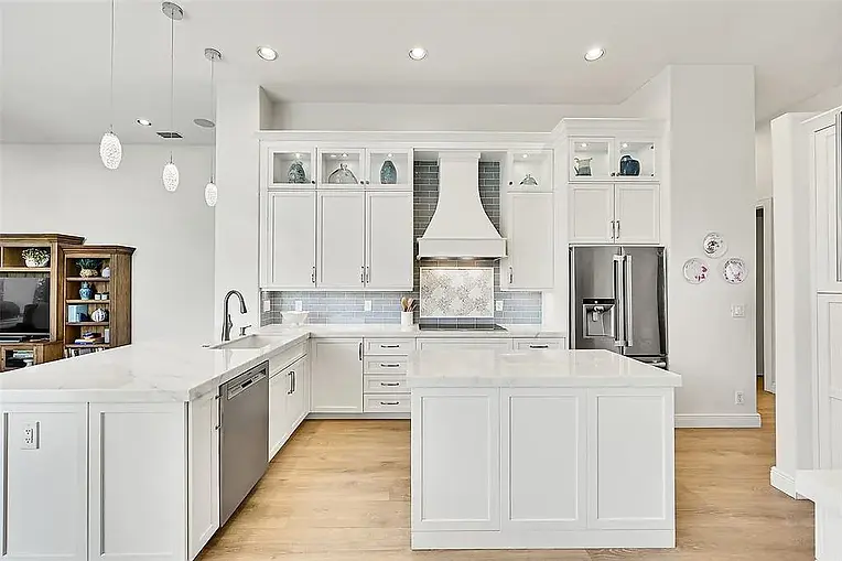 White kitchen designed by Studio Landy Interior Design