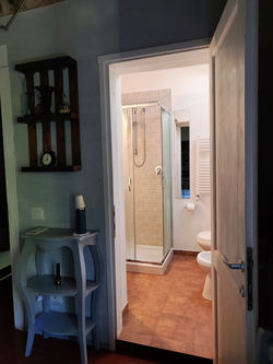 Tananei Wisteria bathroom