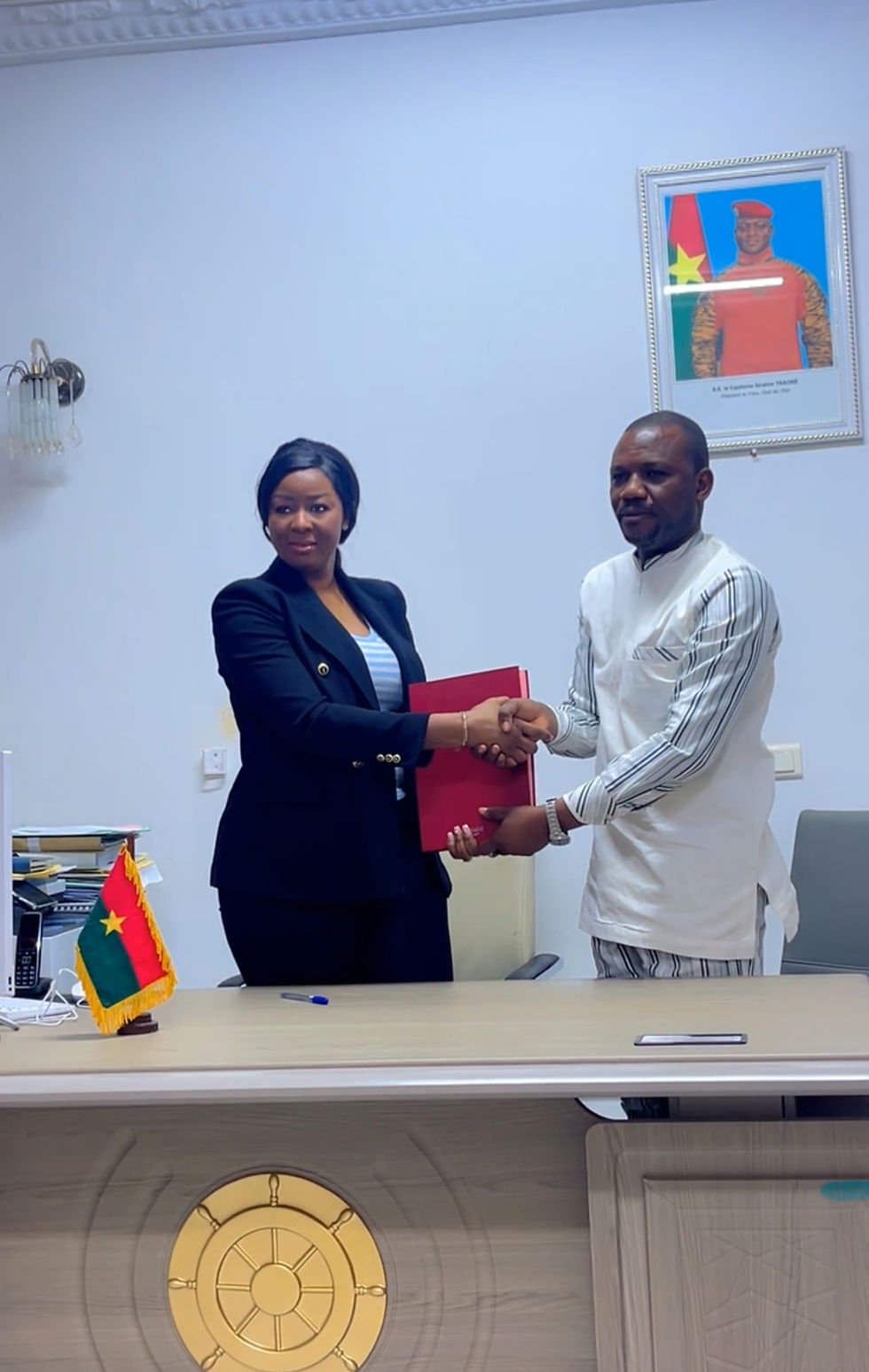 Signature du MoU entre Quantum Q Tech et le Gouvernement du FASO