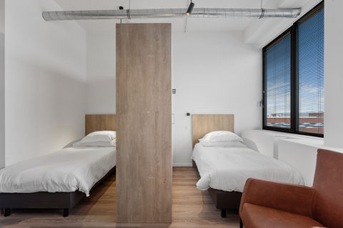 Aparthotel Antwerp 2 single beds room 1