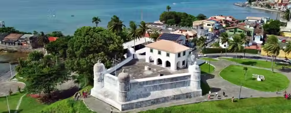 Forte de Nossa Senhora de Monte Serrat: uma joia arquitetônica