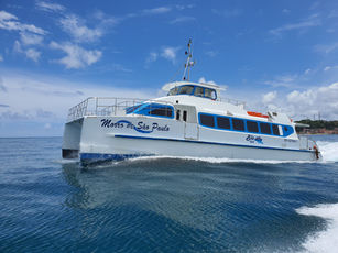 catamara saindo para salvador