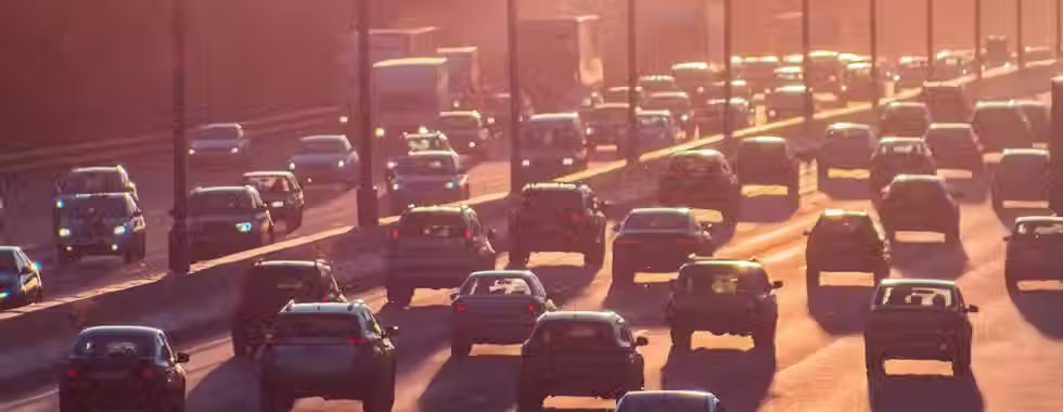 Qual a diferença de transfer para táxi ou Uber?